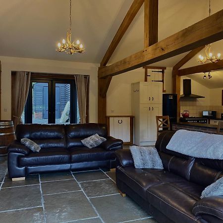 Trelaske Mill Cider Barn-With Hot Tub, Fire Pit Bbq Lewannick Exterior foto