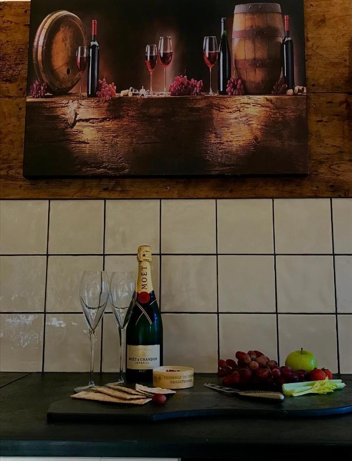 Trelaske Mill Cider Barn-With Hot Tub, Fire Pit Bbq Lewannick Exterior foto